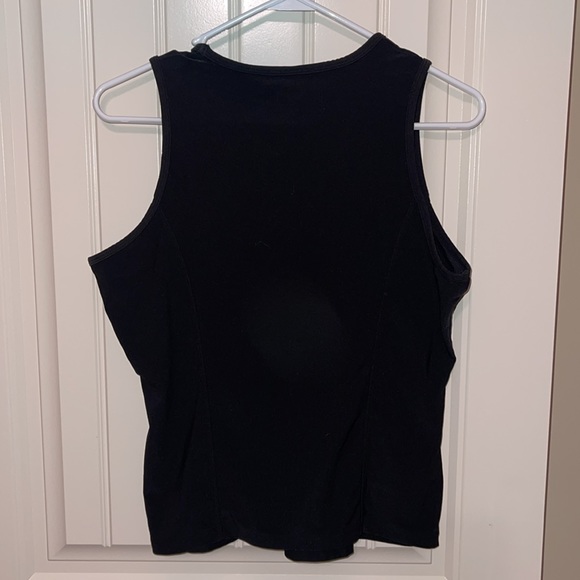 Nike - Picture 2 of 2